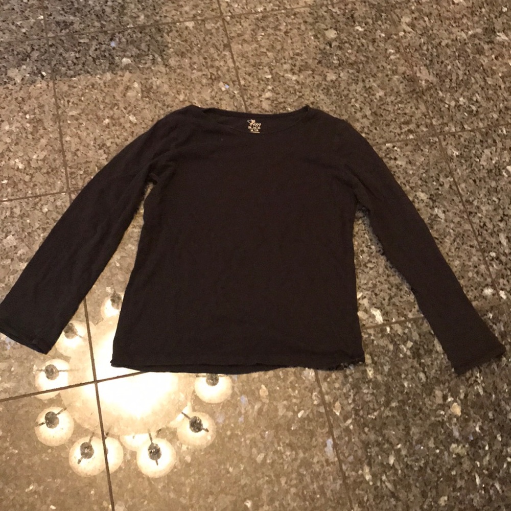 plain black t-shirt